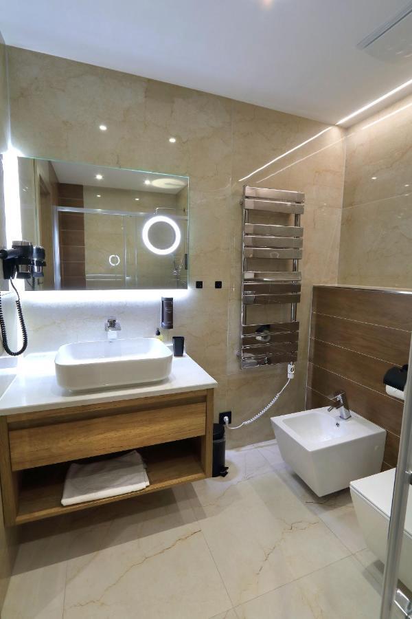 Apartman Gold Akvamarin Besenova Bagian luar foto