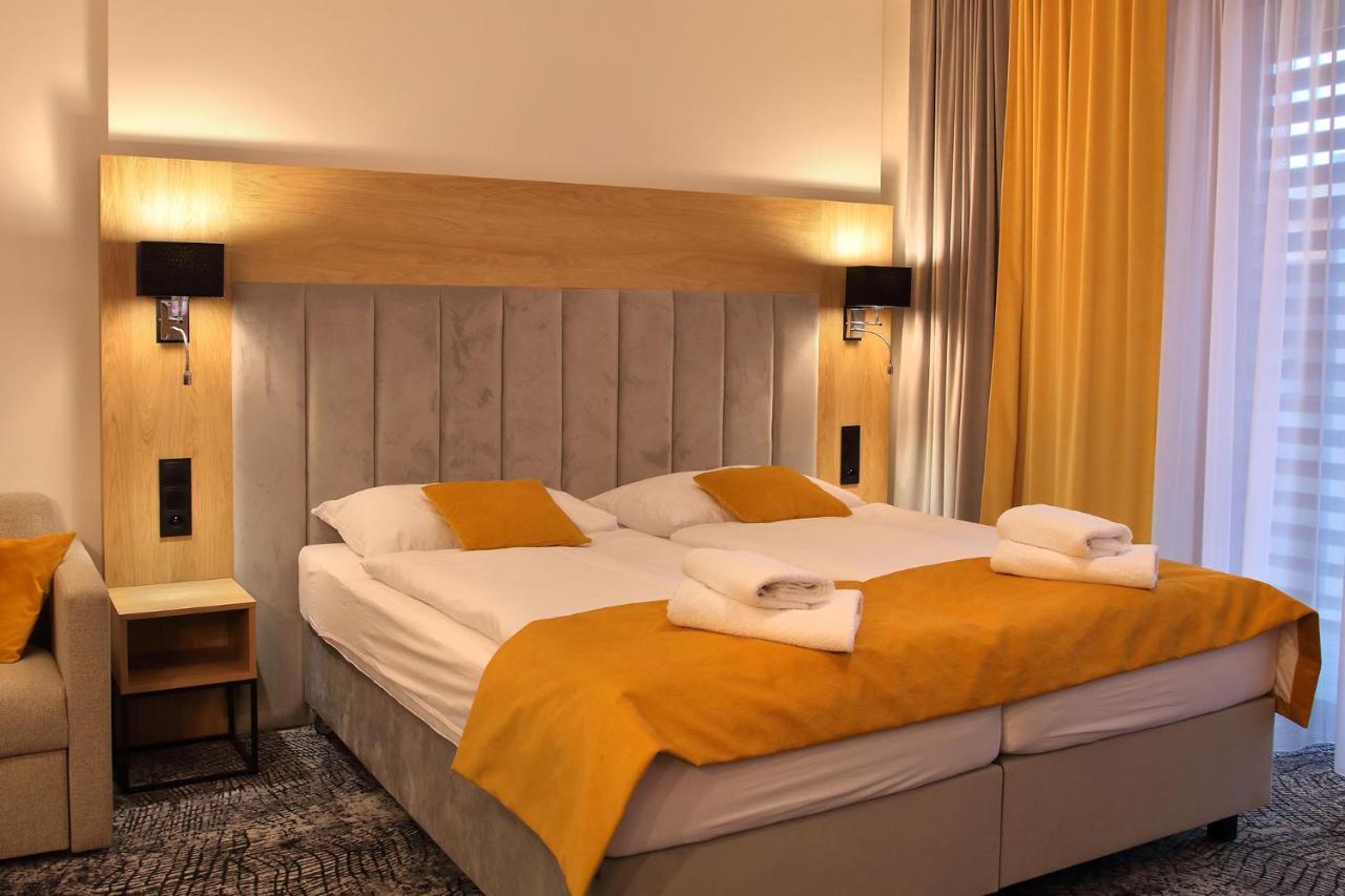 Apartman Gold Akvamarin Besenova Bagian luar foto